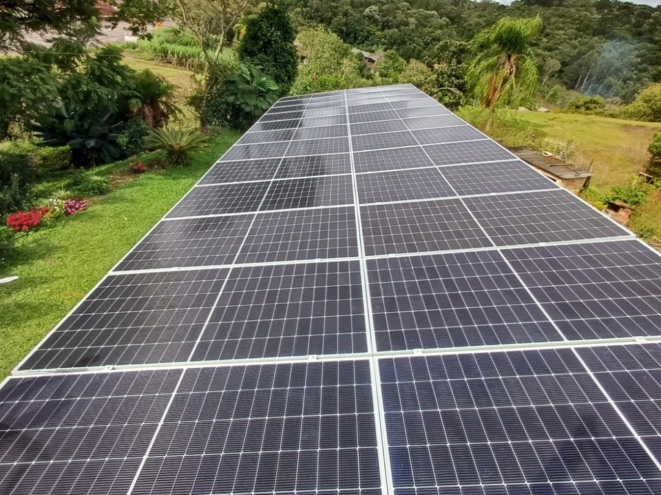 Energia solar comercial em Porto Vitória, PR