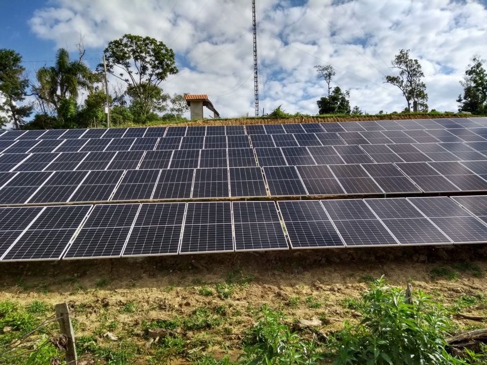 Usina solar em solo em Mallet, PR